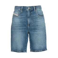 D-STRUKT SHORTS