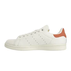 STAN SMITH