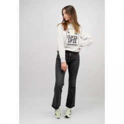 THE CHARM FLARED JEANS