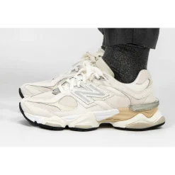 U9060 WHT