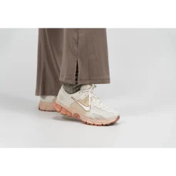 WMNS ZOOM VOMERO 5